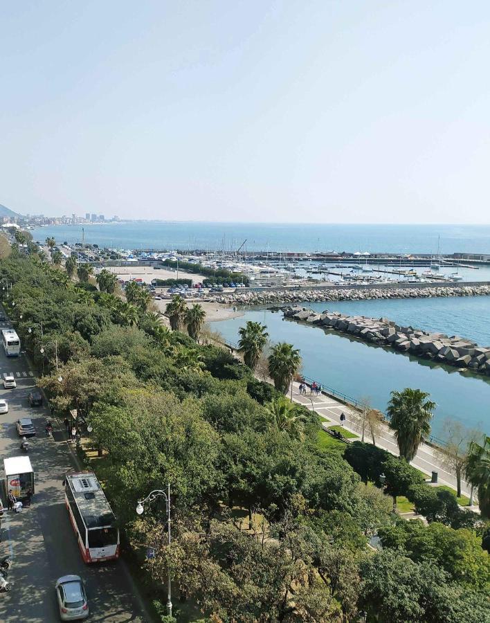 Bed and Breakfast Viatorretta4 Salerno Exterior foto